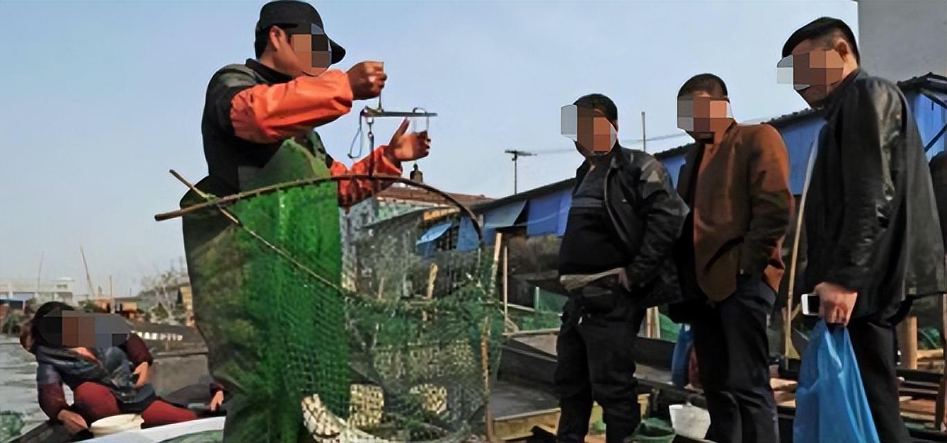 渔民捞出间谍装置渔民捞出间谍装置，揭示隐藏危机，守护国家安全