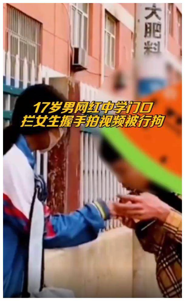 19岁女生阅兵式任长号手刚上大一19岁大一新生惊艳阅兵式，担任长号手展现青春风采