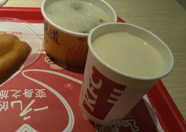 肯德基冰豆浆比热豆浆贵1元揭秘肯德基冰豆浆比热豆浆贵1元的背后原因