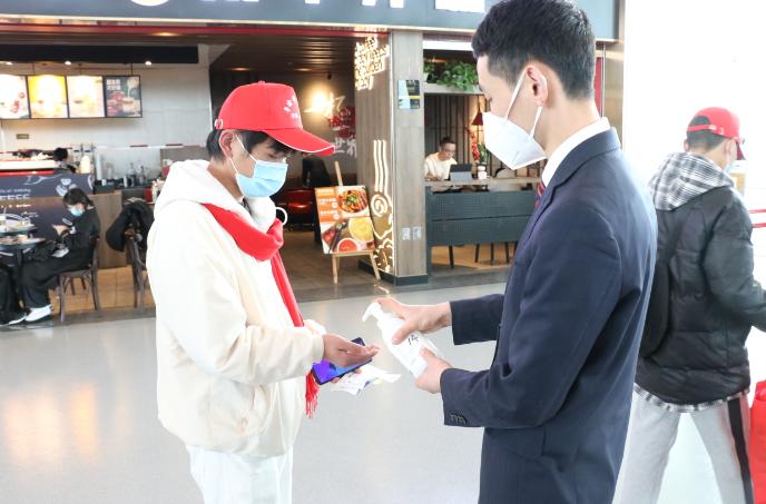 女子炫耀多次带打火机登机被行拘女子炫耀多次带打火机登机被行拘事件深度解析