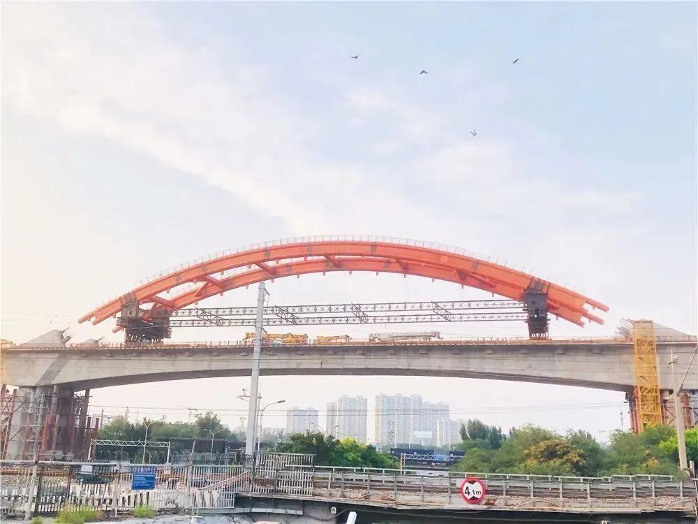 亚洲最大地下综合交通枢纽来了亚洲最大地下综合交通枢纽，揭秘与探索